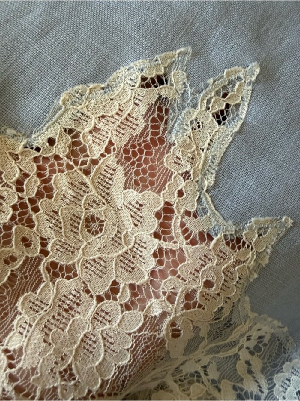 NEW Reformation Fern Cloud Blue Lace Trim Linen Shorts Elastic Waist | US M - Picture 12 of 12